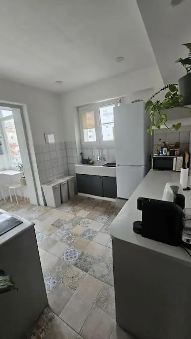Habitación en casa particular Solo Habitacion Grande Con Balcon Lisboa